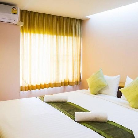 Nop Place Bangna Ban Bang Phrao Exterior foto